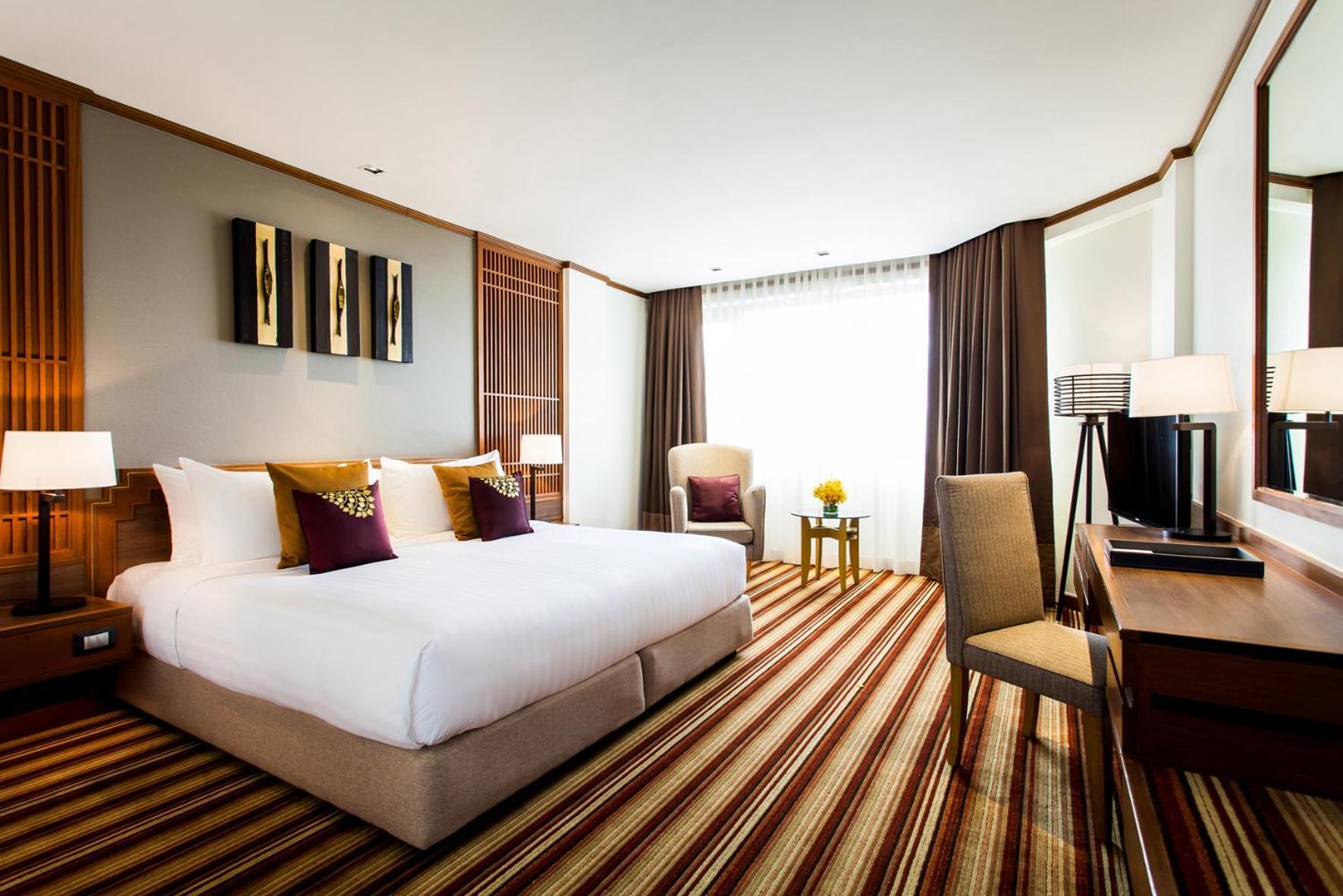 Deluxe King Room with Pool View,1765168203:JPEG